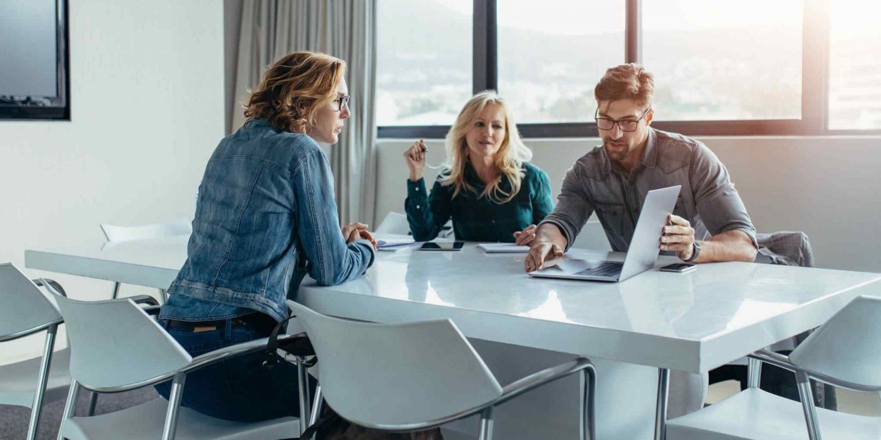 Como Encontrar a Altura Perfeita do seu Monitor